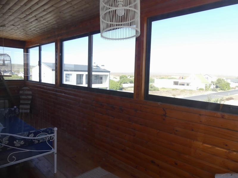 To Let 2 Bedroom Property for Rent in Britannia Bay Western Cape